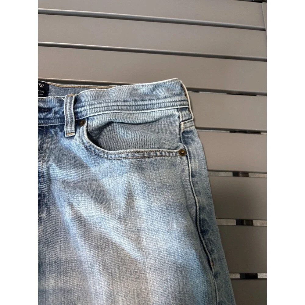 J. Crew Jeans Mens Size 32x34 Light Wash Blue Denim The Sutton